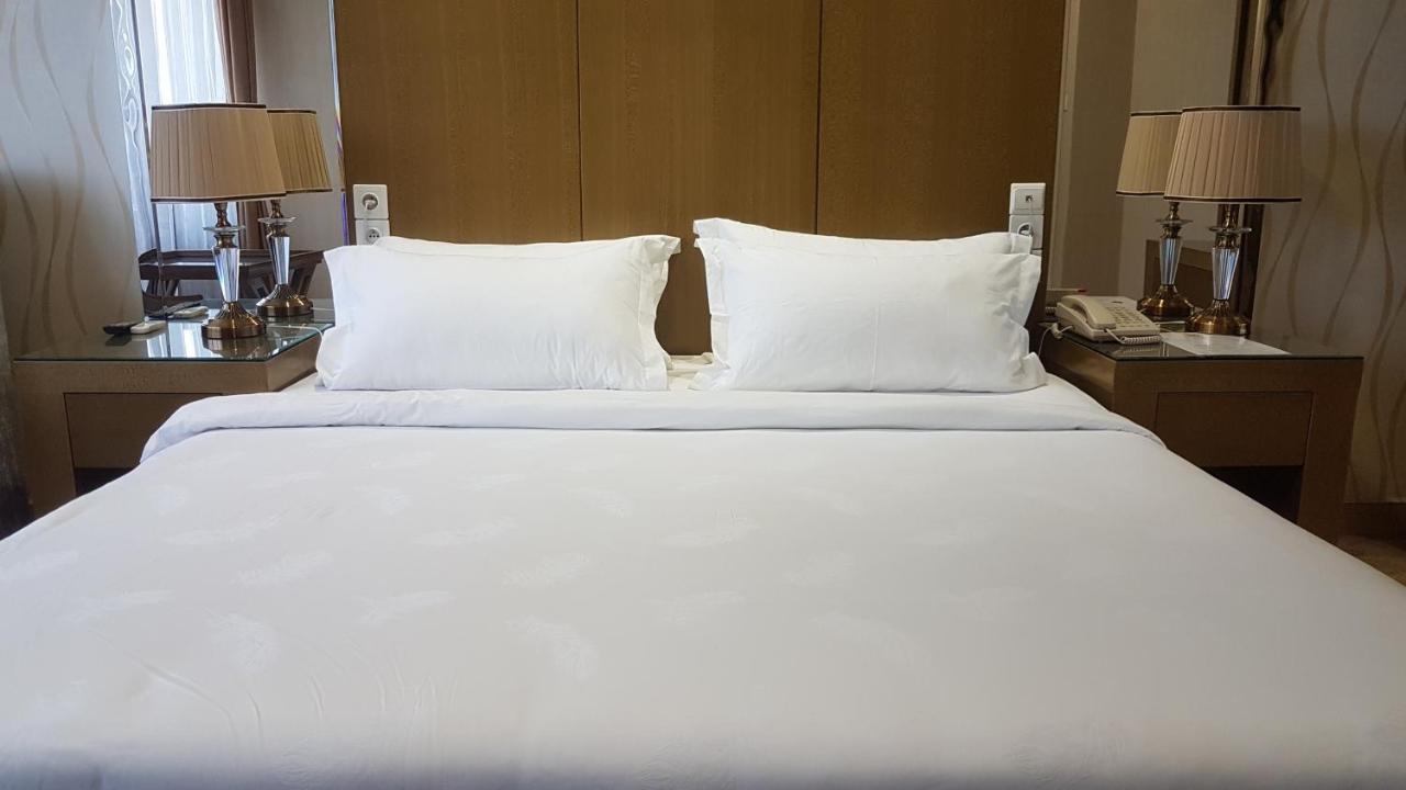 Edmond Hotel Brazzaville Dış mekan fotoğraf