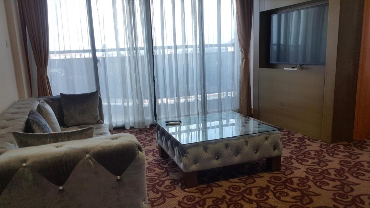 Edmond Hotel Brazzaville Dış mekan fotoğraf