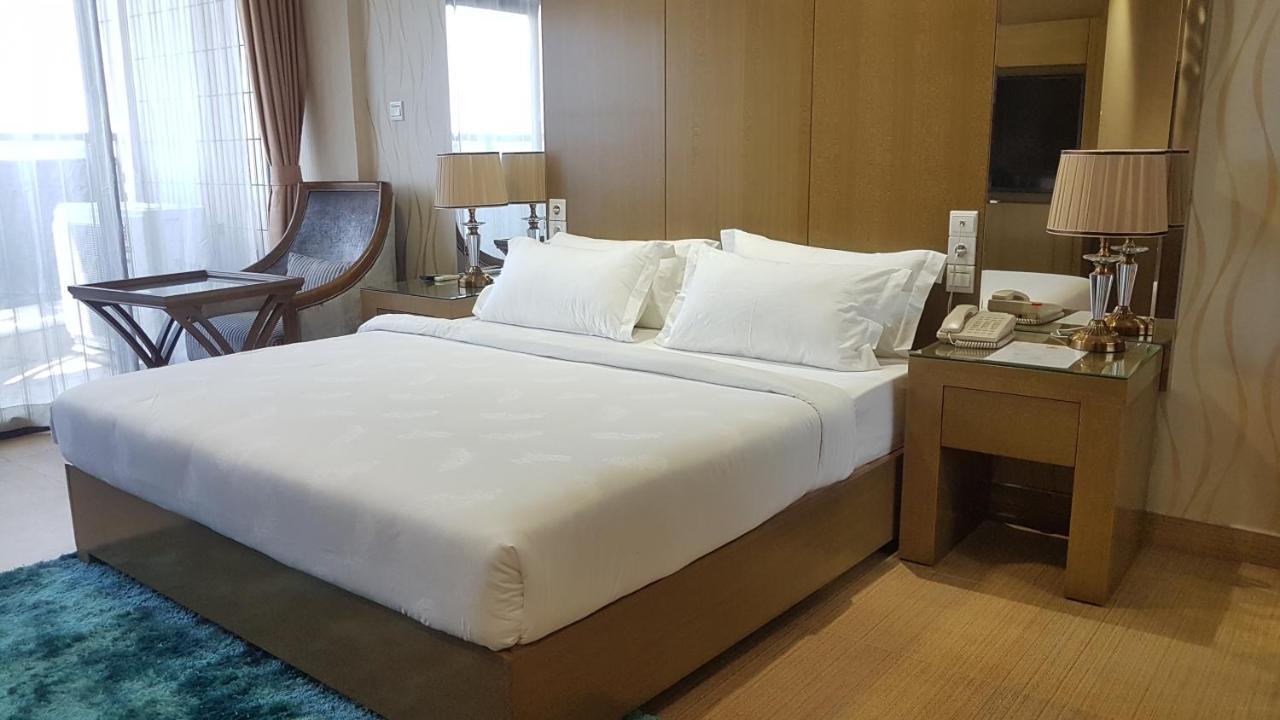 Edmond Hotel Brazzaville Dış mekan fotoğraf